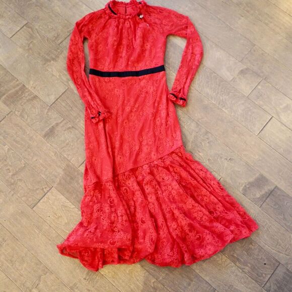 Romantic Three Floor Split Tease Cutout Long Sleeve Floral Lace Maxi Dress Red 8 - Picture 3 of 16